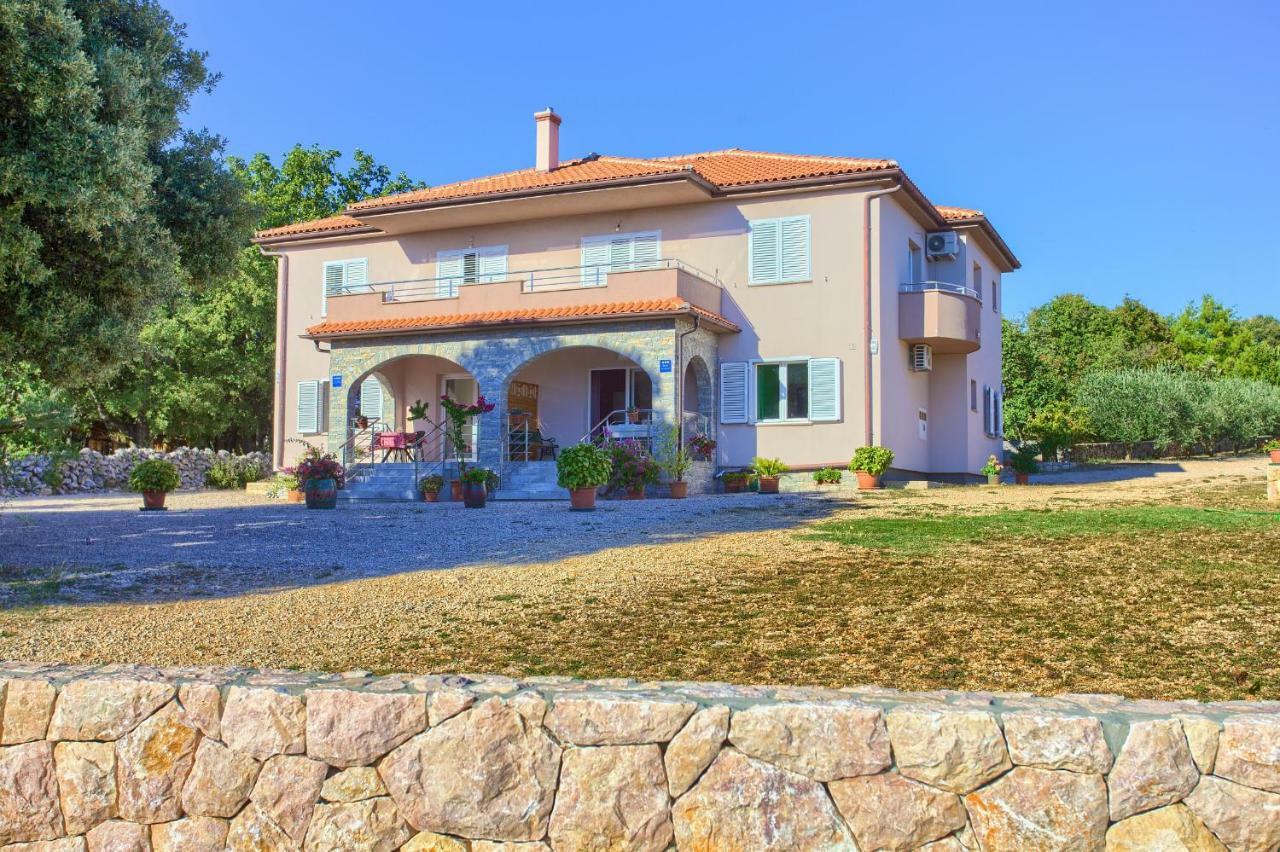 Apartment Stela Pinezići