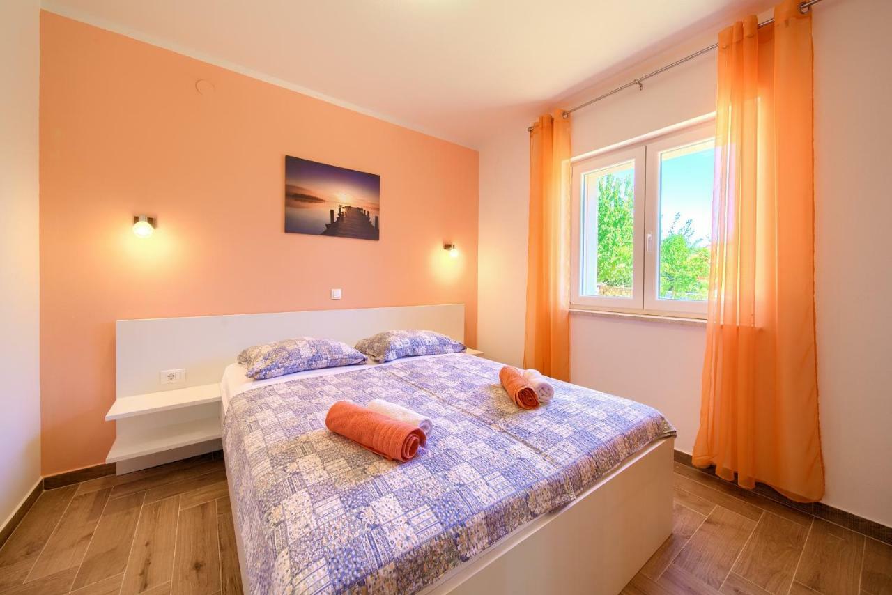 Stela Apartment Pinezići