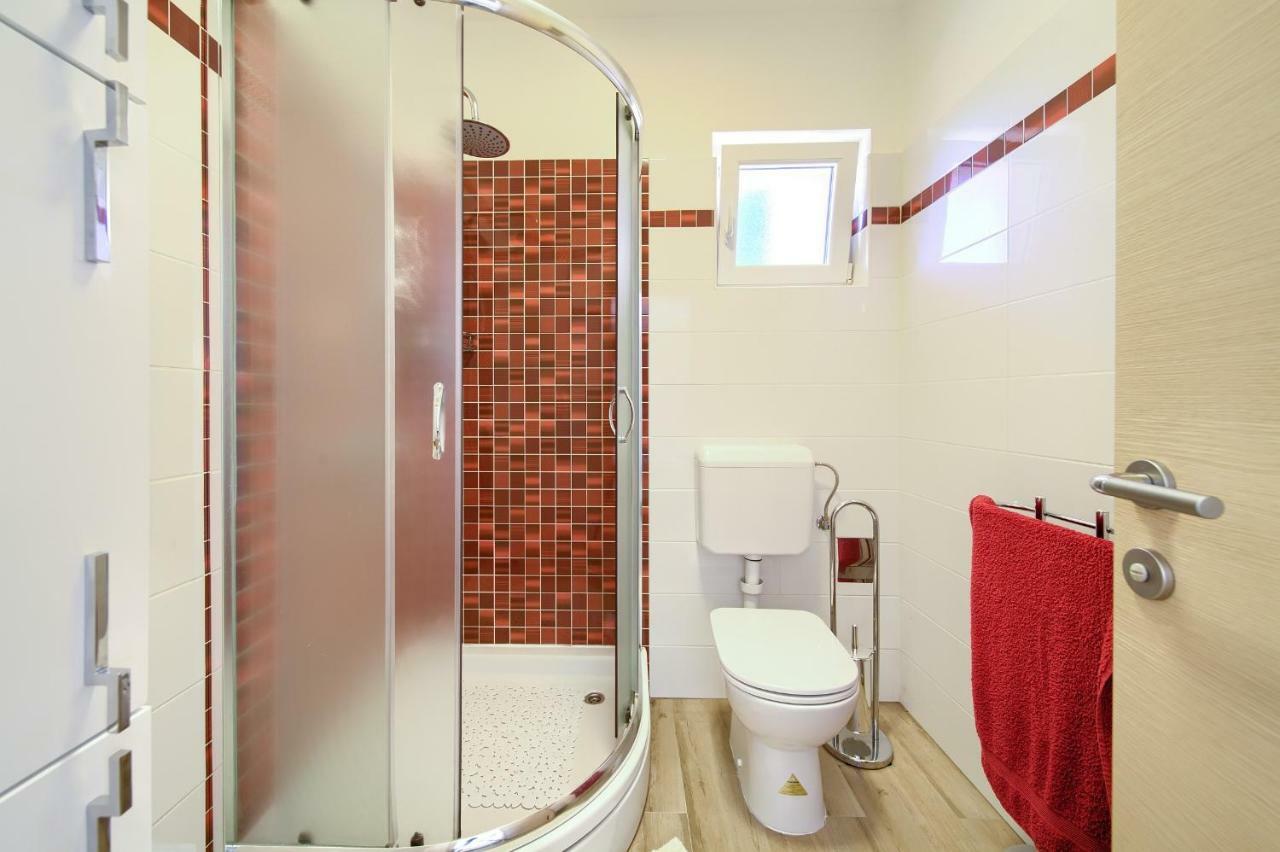 Apartment Stela